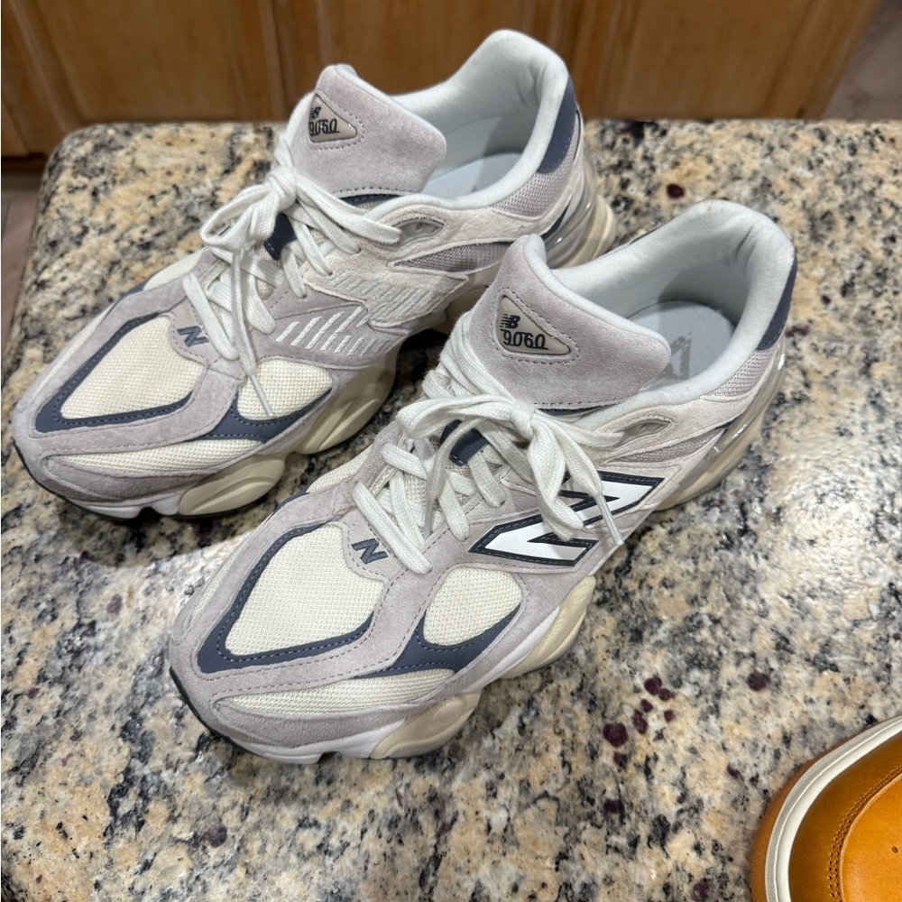 New Balance Men's 9060